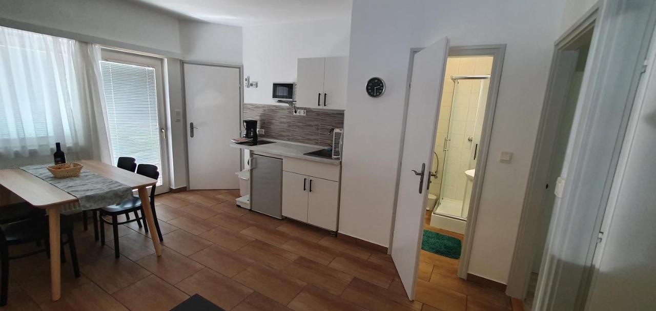 Forrest Apartman Gyenesdiás Exterior photo