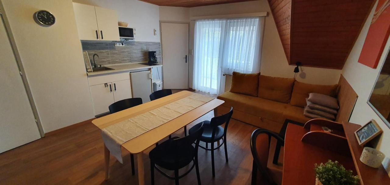 Forrest Apartman Gyenesdiás Exterior photo