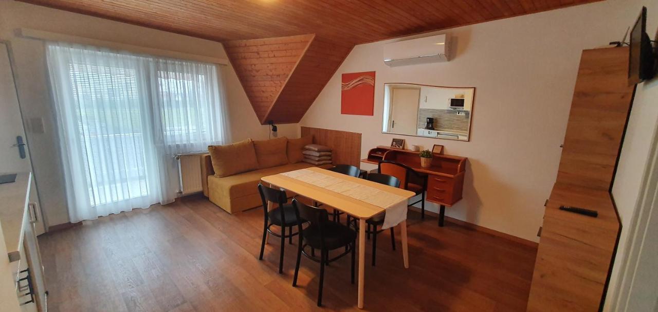 Forrest Apartman Gyenesdiás Exterior photo